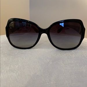 Tory Burch sunglasses with case